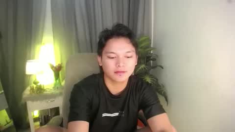 Snapshot of asian_handsomexx chatting on 11/24/25, 07:19 asian_handsomexx online show from 11/24/25, 07:19