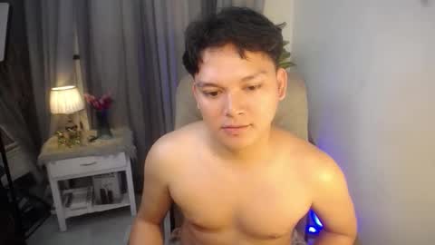 asian_handsomexx online show from 01/14/26, 08:03