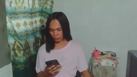 Snapshot of asian_hillary chatting on 01/09/25, 02:43 asian_hillary online show from 01/09/25, 02:43
