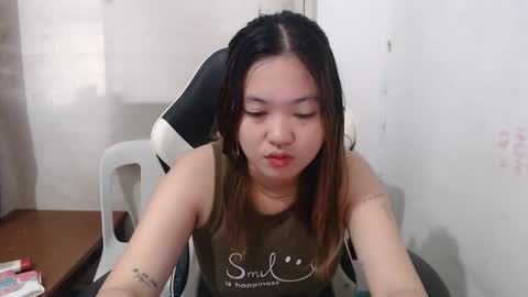 Snapshot of asian_honey69 chatting on 03/15/26, 05:02 bb girl online show from 03/15/26, 05:02