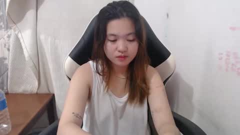 Snapshot of asian_honey69 chatting on 03/29/26, 05:24 bb girl online show from 03/29/26, 05:24