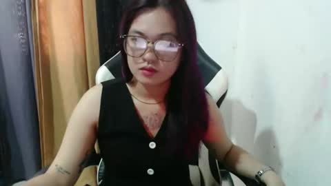 Snapshot of asian_honey69 chatting on 05/03/26, 08:31 bb girl online show from 05/03/26, 08:31