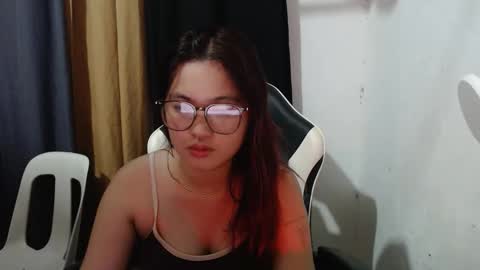 Snapshot of asian_honey69 chatting on 05/16/26, 03:44 bb girl online show from 05/16/26, 03:44
