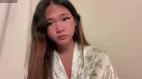 Snapshot of asian_loloera chatting on 05/23/26, 11:03 Rhea online show from 05/23/26, 11:03