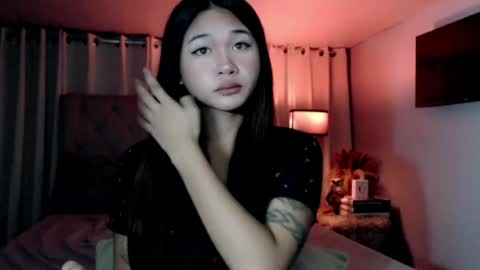 Snapshot of asian_loloera chatting on 07/20/26, 10:34 Rhea online show from 07/20/26, 10:34