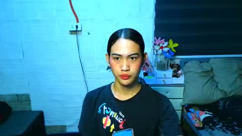 LOVELY LORAINE online show from 07/17/26, 11:17