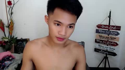 asian_lover05 online show from 11/10/25, 05:06