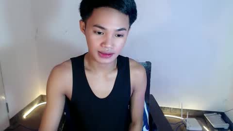 asian_lover05 online show from 03/05/26, 05:53