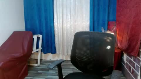 Lovely online show from 01/25/25, 06:55