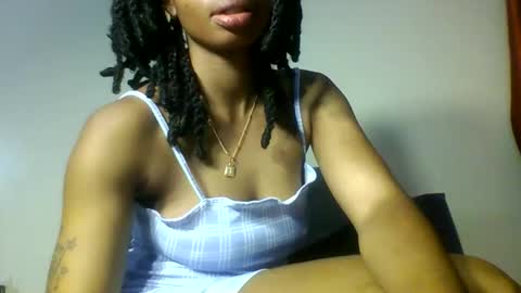 Snapshot of asian_pinay01 chatting on 01/13/26, 09:58 Asia online show from 01/13/26, 09:58