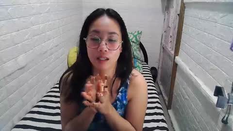 Trixie online show from 02/13/25, 11:37