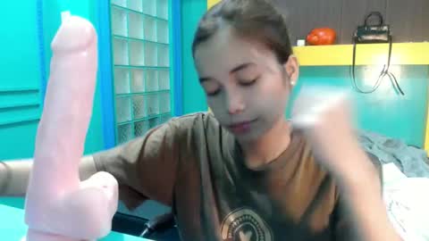 Snapshot of asian_slade chatting on 06/11/26, 01:31 asian_slade online show from 06/11/26, 01:31