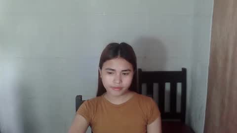Sofia online show from 11/19/25, 02:33