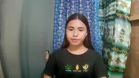 Sofia online show from 02/05/26, 06:18