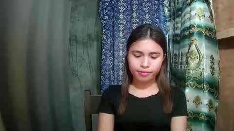 Sofia online show from 05/01/26, 06:18