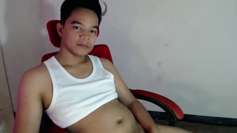 Snapshot of asianash18 chatting on 06/10/26, 10:08 ASH online show from 06/10/26, 10:08