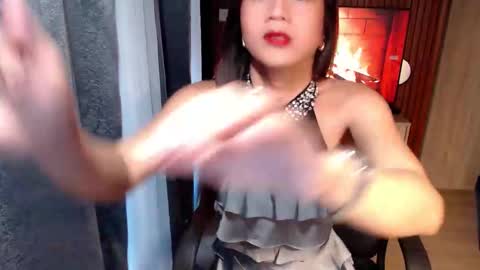 aika online show from 09/28/25, 10:15