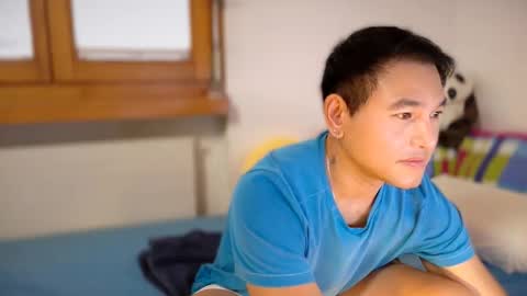 Snapshot of asianboy_sunny chatting on 06/02/26, 02:41 AsianBoy Sunny online show from 06/02/26, 02:41