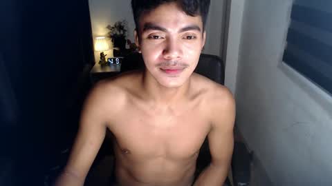 Snapshot of asianboyhunt chatting on 12/13/24, 12:09 Fev online show from 12/13/24, 12:09