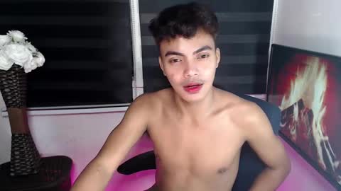 Snapshot of asianboyhunt chatting on 01/18/25, 11:11 Fev online show from 01/18/25, 11:11