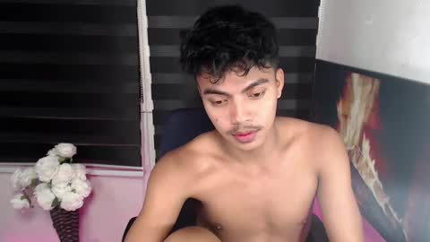 Snapshot of asianboyhunt chatting on 02/06/25, 12:11 Fev online show from 02/06/25, 12:11