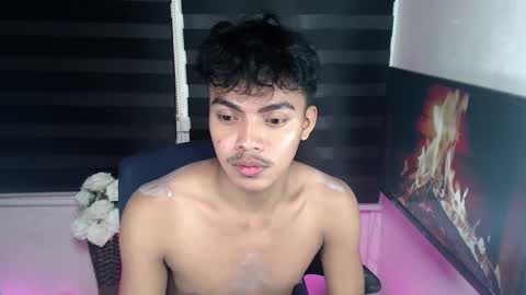Snapshot of asianboyhunt chatting on 02/07/25, 03:34 Fev online show from 02/07/25, 03:34