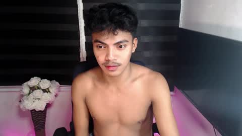 Snapshot of asianboyhunt chatting on 02/08/25, 05:18 Fev online show from 02/08/25, 05:18