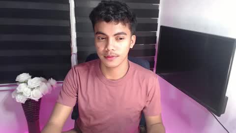 Snapshot of asianboyhunt chatting on 02/25/25, 10:50 Fev online show from 02/25/25, 10:50