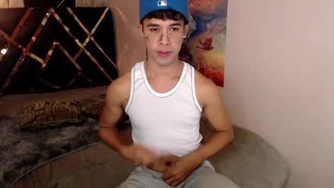 asiancum_peter online show from 12/16/25, 11:04