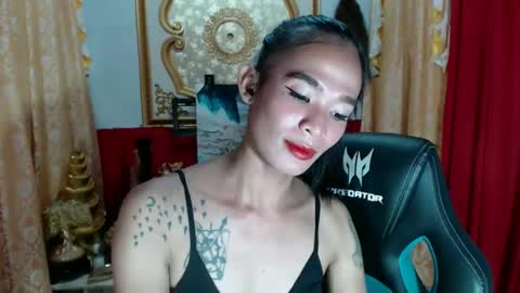 Snapshot of asianhoney_babe30 chatting on 10/15/25, 04:51 PRINCESS online show from 10/15/25, 04:51