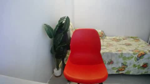 Melody online show from 12/01/25, 12:04