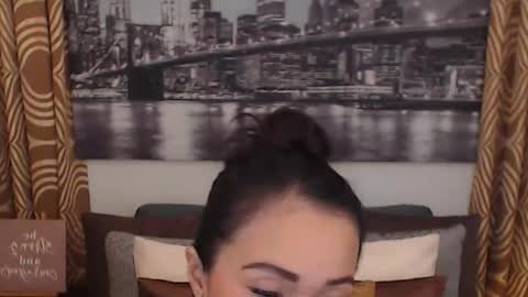 Snapshot of asianhotjasmin chatting on 10/21/25, 09:21 asianhotjasmin online show from 10/21/25, 09:21