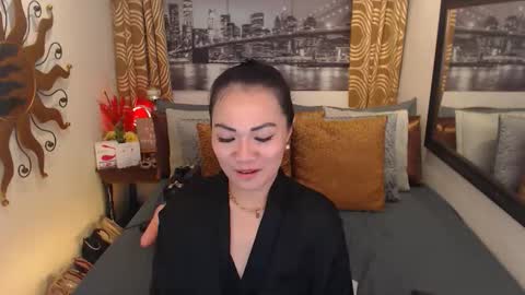 Snapshot of asianhotjasmin chatting on 11/19/25, 02:06 asianhotjasmin online show from 11/19/25, 02:06