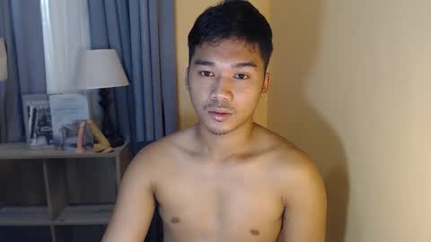 Snapshot of asianhunk_jamesx chatting on 10/29/25, 06:04 asianhunk_jamesx online show from 10/29/25, 06:04