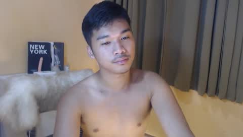 Snapshot of asianhunk_jamesx chatting on 11/04/25, 10:31 asianhunk_jamesx online show from 11/04/25, 10:31