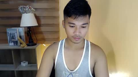 Snapshot of asianhunk_jamesx chatting on 11/20/25, 10:48 asianhunk_jamesx online show from 11/20/25, 10:48
