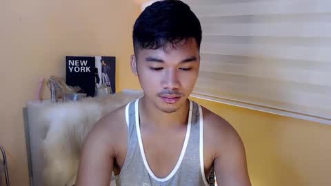 Snapshot of asianhunk_jamesx chatting on 11/22/25, 09:14 asianhunk_jamesx online show from 11/22/25, 09:14