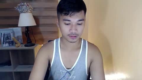 Snapshot of asianhunk_jamesx chatting on 11/23/25, 10:15 asianhunk_jamesx online show from 11/23/25, 10:15