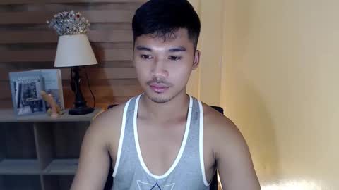 Snapshot of asianhunk_jamesx chatting on 11/24/25, 12:49 asianhunk_jamesx online show from 11/24/25, 12:49