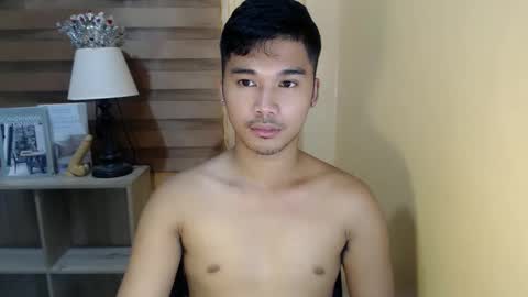 Snapshot of asianhunk_jamesx chatting on 11/26/25, 05:03 asianhunk_jamesx online show from 11/26/25, 05:03