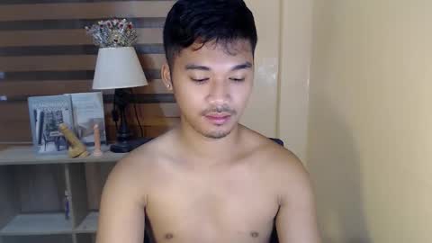 Snapshot of asianhunk_jamesx chatting on 11/30/25, 10:36 asianhunk_jamesx online show from 11/30/25, 10:36