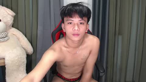 Snapshot of asianhunk_zam chatting on 12/29/24, 03:03 Zam online show from 12/29/24, 03:03