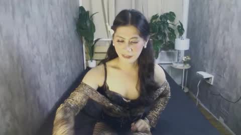 asianloreen24 online show from 11/24/25, 06:40