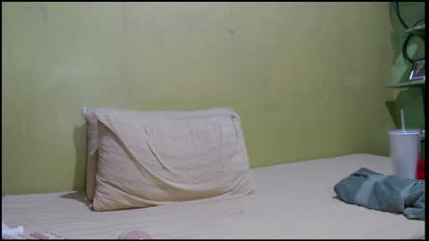 Mhay online show from 10/20/25, 05:52