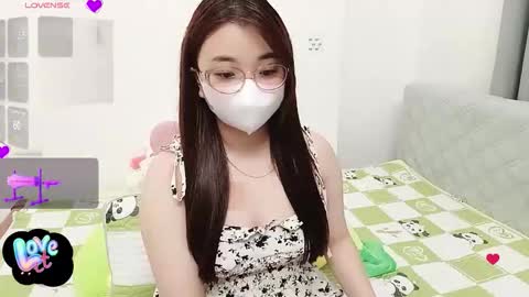 asianniky online show from 09/15/25, 12:43