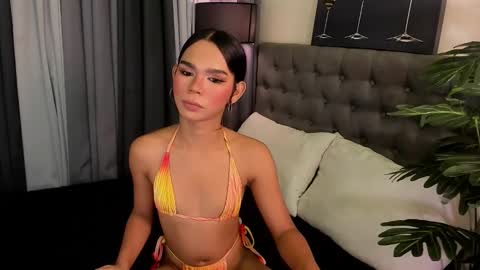 Snapshot of asianpetiteprincess chatting on 11/20/25, 06:18 asianpetiteprincess online show from 11/20/25, 06:18
