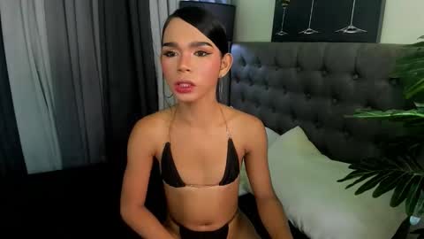 Snapshot of asianpetiteprincess chatting on 02/25/26, 06:39 asianpetiteprincess online show from 02/25/26, 06:39