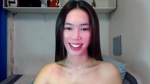 Snapshot of asianqt19 chatting on 11/30/25, 10:30 J A D E online show from 11/30/25, 10:30