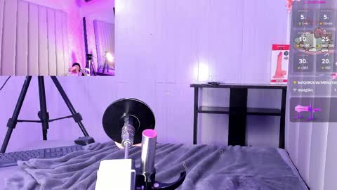 Snapshot of asianslut_ chatting on 05/09/26, 11:54 AsianSlut online show from 05/09/26, 11:54