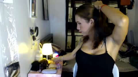 Snapshot of asianslut_doll chatting on 06/14/26, 12:18 ricah coronel online show from 06/14/26, 12:18